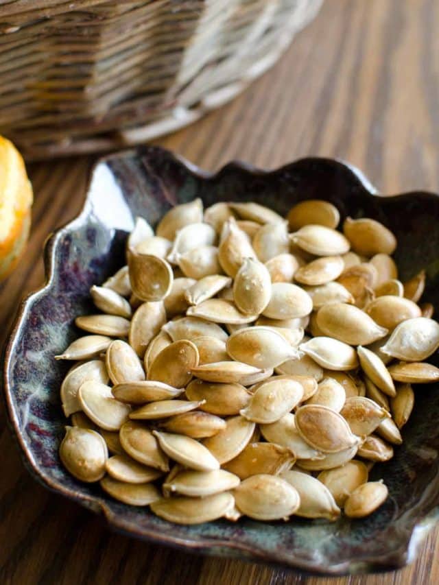 How To Roast Pumpkin Seeds Story - Easy Recipes For Family Time ...