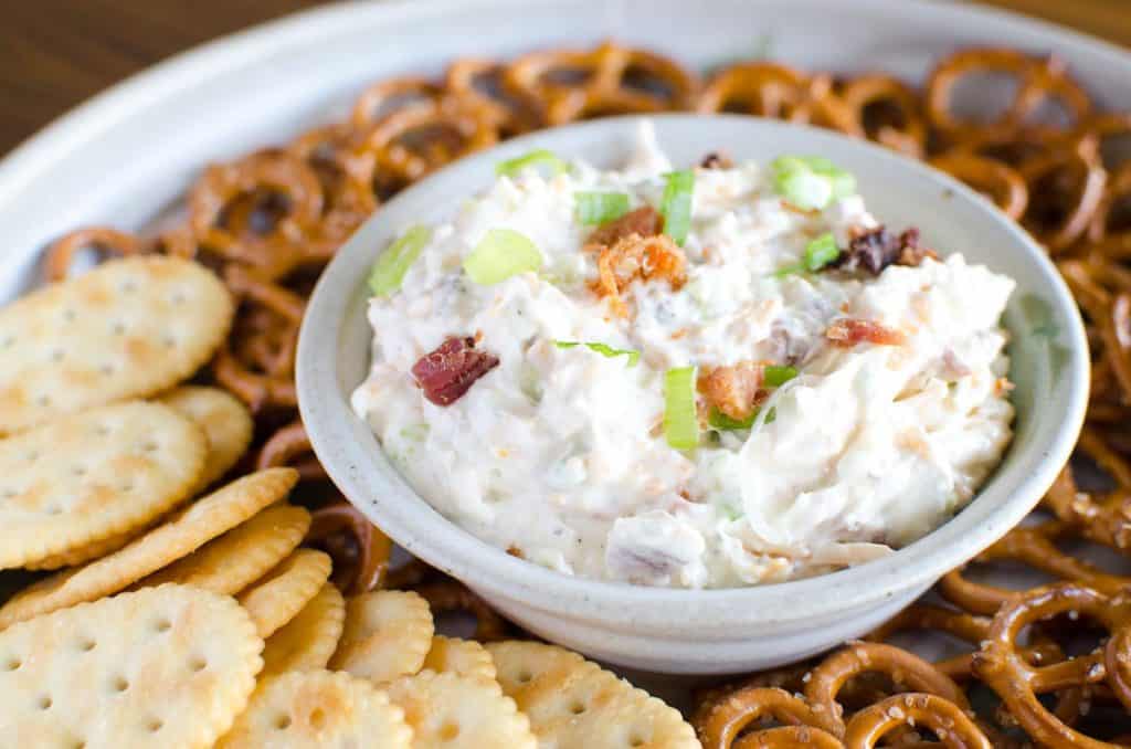 Crack Pretzel Dip (5-minute recipe!) Good w/crackers & veggies!