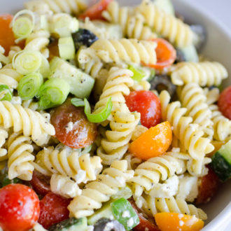 Easy Greek Pasta Salad