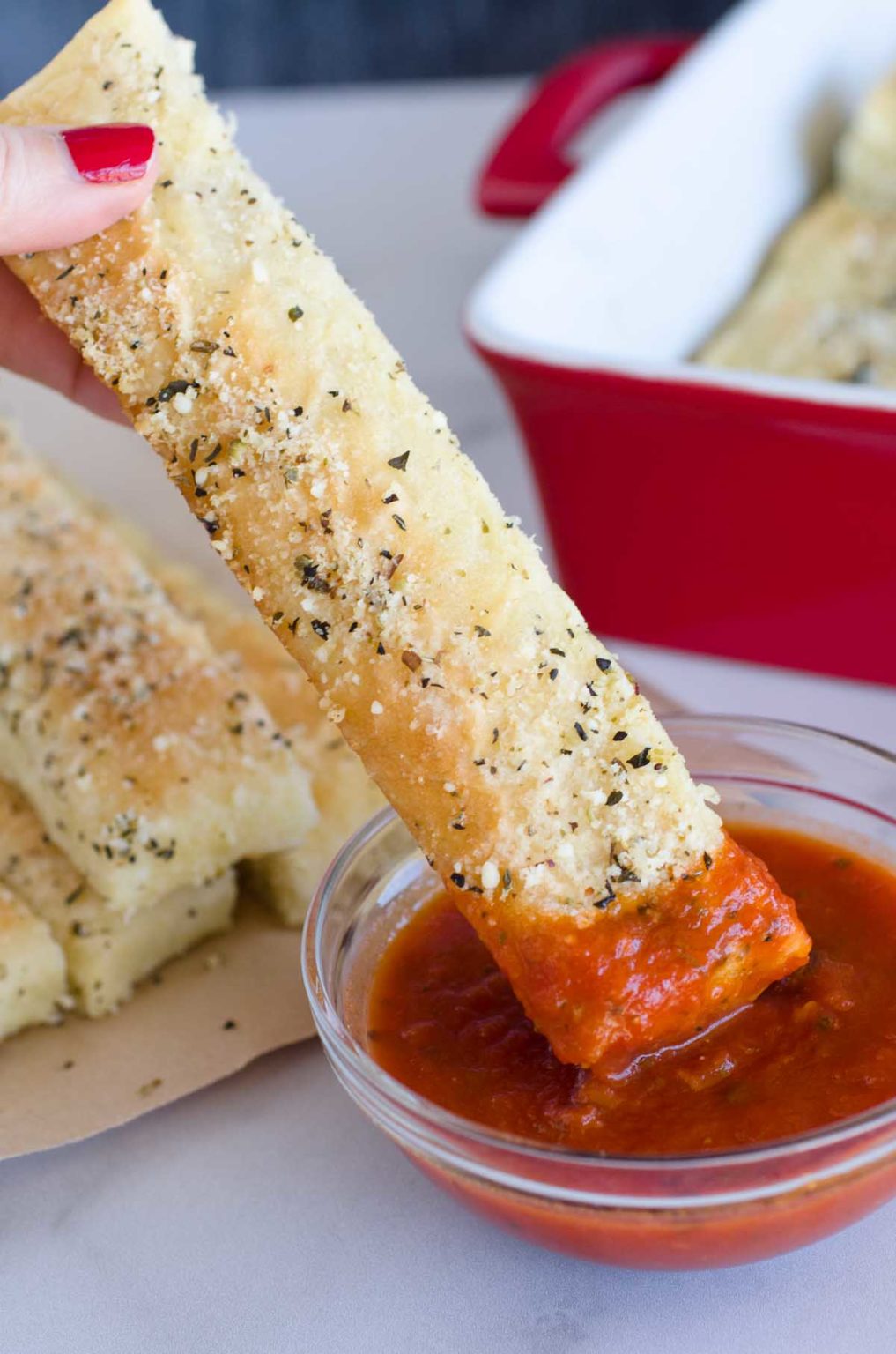 Pizza Hut Breadsticks Recipe -Easy breadsticks for pizza night at home!