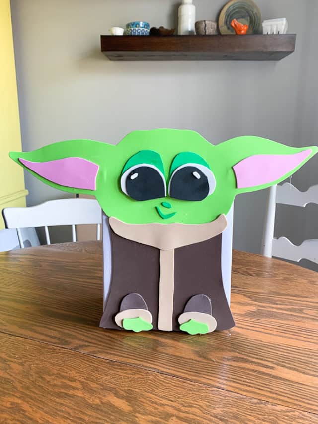 https://www.seededatthetable.com/wp-content/uploads/2020/02/cropped-Baby-Yoda-Valentines-Box-3.jpg