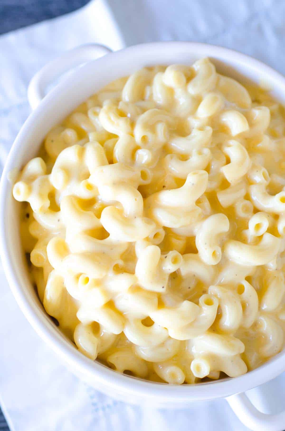 Creamy Mac and Cheese - EASY stove top recipe!