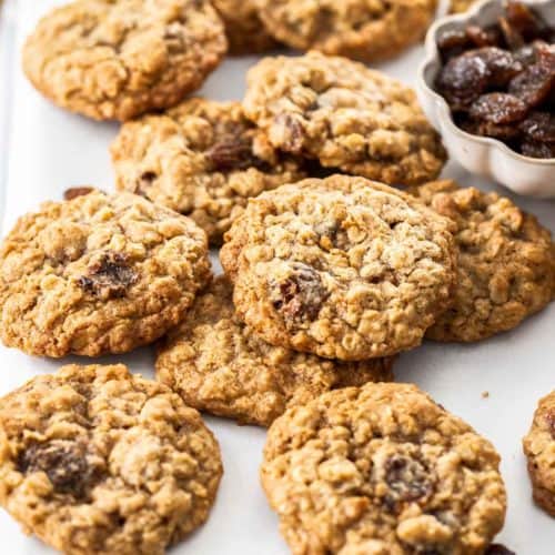 Oatmeal Raisin Cookies - The timeless classic recipe you need!