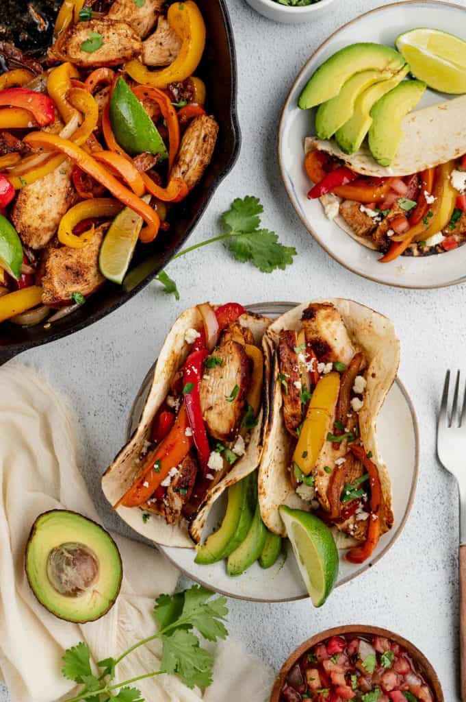 Easy Chicken Fajitas Recipe -- Dinner ready in 20 minutes!