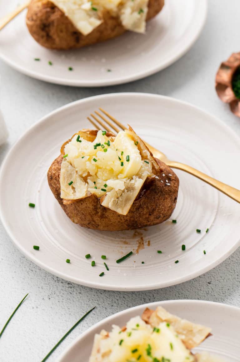 How to Bake Potatoes in the Oven - Crispy skin with fluffy inside!