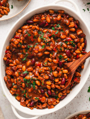 slow cooker bowl of baked beans